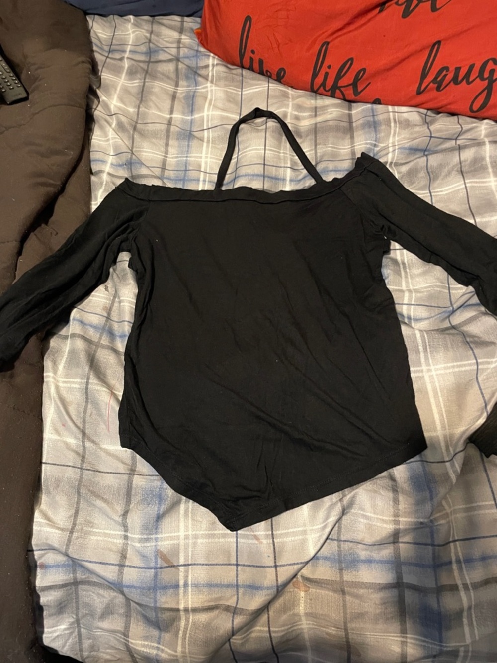 Black Off-Shoulder Long Sleeve Tee